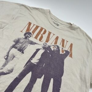 Nirvana Nevermind T Shirt Mens L White Band Tour Concert Rock Grunge Graphic SS